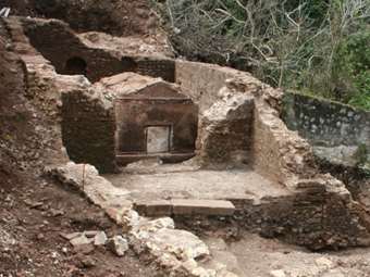 ΥΠΠΟ: Επεμβάσεις προστασίας στο ρωμαϊκό ταφικό μνημείο στο Φισκάρδο Κεφαλονιάς