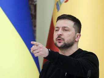 Ζελένσκι: "Σαφείς ενδείξεις επιβράδυνσης" της αμυντικής βιομηχανίας της Ρωσίας