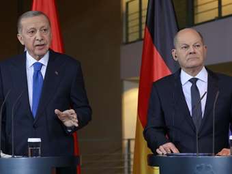 Τουρκία: "Κλειδί" οι επαφές με Σολτς για τα Eurofighter