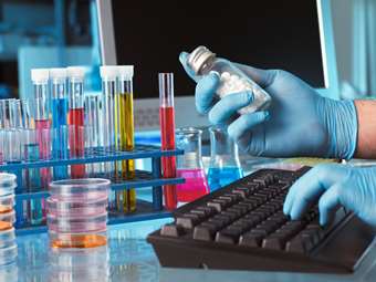 Αυξάνεται στα 200 εκατ. ευρώ η επιδότηση του επενδυτικού clawback για τις φαρμακευτικές εταιρείες