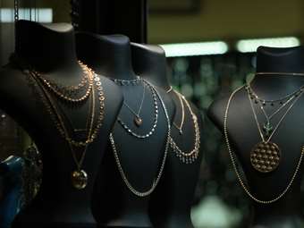 Big business για τους μεγάλους του κοσμήματος