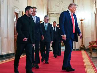 Ο Τραμπ συμφώνησε σε παροχή εγγυήσεων ασφαλείας στην Ουκρανία - Προς συνάντηση Ζελένσκι-Πούτιν και στη συνέχεια τριμερή