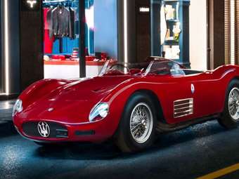 Stellantis: Στο τραπέζι η πώληση της Maserati