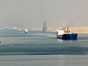 Διώρυγα του Σουέζ: Πράσινη στροφή με τιμολόγιο - Νέοι κανονισμοί για απόβλητα και υποχρεωτικό περιβαλλοντικό τέλος