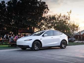 Ποια στοιχεία εξοπλισμού δεν έχει το φθηνό Tesla Model Y Standard