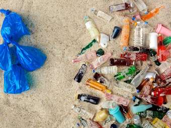 Απέτυχαν οι διαπραγματεύσεις στη Γενεύη για συνθήκη καταπολέμησης της ρύπανσης από πλαστικά