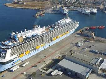 Χανιά: Άφιξη κρουαζιερόπλοιου στο λιμάνι της Σούδας