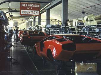 H Lamborghini Countach γίνεται 50 ετών και επιστρέφει στην παραγωγή (εικόνες, video)