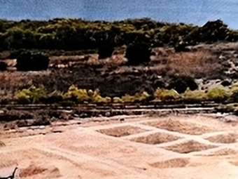 Αντιδράσεις για τις βίλες της Grivalia στην παραλία του Πόρτο Χέλι - Τα αρχαιολογικά ευρήματα και η σιωπή των επενδυτών