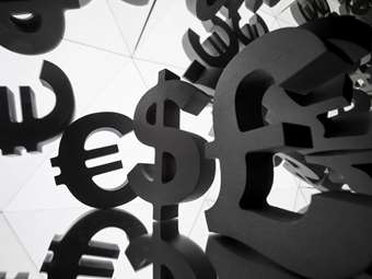 Φρένο στις μειώσεις επιτοκίων βάζουν οι Κεντρικές Τράπεζες παγκοσμίως - Τα στοιχήματα των traders για αυξήσεις