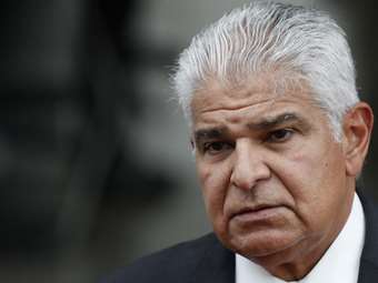 Ο Παναμάς προσφέρει πολιτικό άσυλο στον Μαδούρο για να υπάρξει πολιτική μετάβαση στη Βενεζουέλα