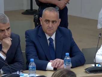 Βγήκε από τις αλβανικές φυλακές ο Φρ. Μπελέρης: "Είμαι συγκινημένος" - Πήρε άδεια για να ορκιστεί ευρωβουλευτής