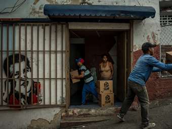 ΗΠΑ: Παρατείνεται η απαγόρευση απέλασης Βενεζουελάνων μεταναστών με βάση νόμο του 18ου αιώνα έως τις 12 Απριλίου