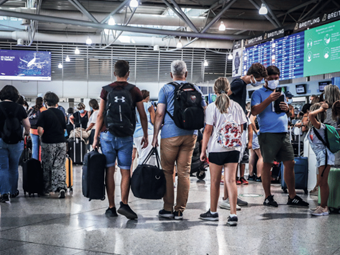 Αύξηση κατά 3,6% στις αφίξεις και 2,7% στις διανυκτερεύσεις τον Ιανουάριο