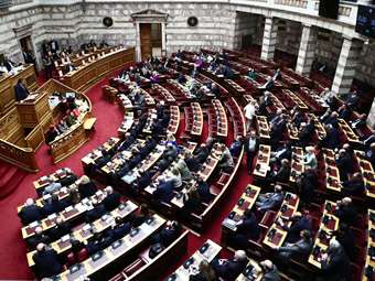 Νόμος του κράτους με 159 ψήφους η ίδρυση μη κρατικών πανεπιστημίων