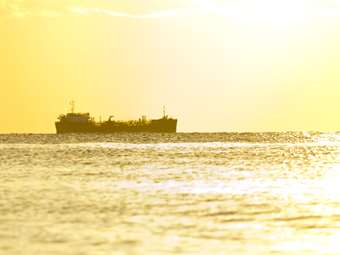 Ποιοι Έλληνες εφοπλιστές επενδύουν σε νέα δεξαμενόπλοια