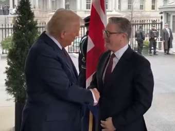 Συνάντηση Στάρμερ-Τραμπ με επίκεντρο την εξωτερική πολιτική και τις επενδύσεις