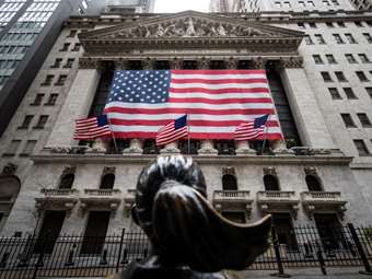 Βloomberg: Έτοιμες για "ράλι ανακούφισης" οι αγορές μετά τη συμφωνία για το αμερικανικό χρέος