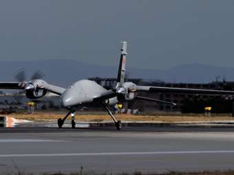 Τουρκία: Φονικά drones και συμφωνίες πολλών δισ. δολαρίων για εξαγωγές αμυντικών συστημάτων