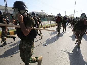 Πακιστάν: Σε κατάσταση επιφυλακής ο στρατός - Ακινητοποιημένα εκατοντάδες φορτηγά αφού έκλεισαν οι μεθοριακές διαβάσεις