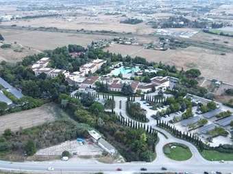 ELPEDISON: Το μεγαλύτερο Φωτοβολταϊκό Σύστημα με Car-Ports στην Ελλάδα