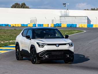 Suzuki e Vitara: Οδηγούμε στην Ελλάδα το πρώτο ηλεκτρικό Suzuki