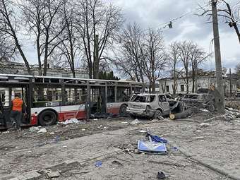 Ουκρανία: Τουλάχιστον 9 νεκροί σε ρωσική πυραυλική επίθεση στην Ντνιπροπετρόφσκ