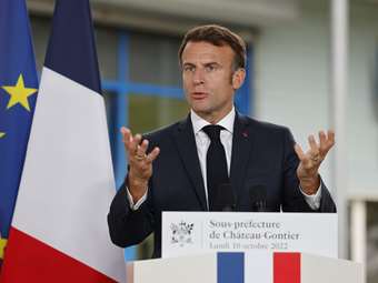 Μακρόν: Δίκαιη και υπεύθυνη πράξη η μεταρρύθμιση του ασφαλιστικού, πρέπει να προχωρήσει