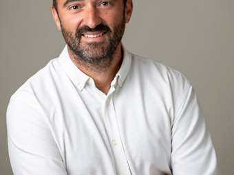 Διεθνής ανάπτυξη… επί ποδός για το ιστορικό brand Scholl του Ομίλου Costas Papaellinas