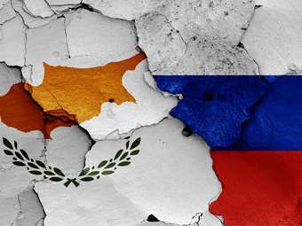 Πυρά Μόσχας σε Λευκωσία για απέλαση δημοσιογράφου