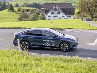 Απίστευτο ρεκόρ αυτονομίας με ένα Volkswagen ID.7 Pro S