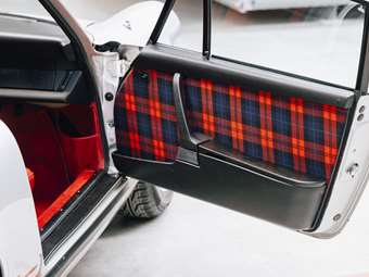 Η ιστορία ενός υπέροχου υφάσματος της Porsche που παραμένει διαχρονικό