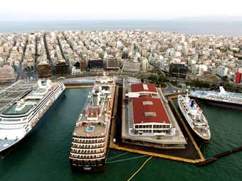 Απεργία – φωτιά στο λιμάνι, Πόντιος Πιλάτος ο Δρίτσας