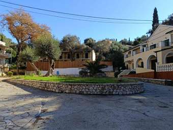 Πλειστηριασμοί: Ξενοδοχείο στην Κέρκυρα και 520 τόνοι καπνού στο σφυρί