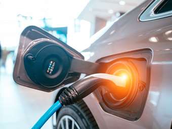 Αυτοκίνητα: Έκλεισε η συμφωνία στην ΕΕ - Φορτιστές ηλεκτρικών οχημάτων κάθε 60 χλμ. παντού μέχρι το 2026