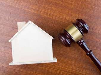 Πλειστηριασμοί: Πόσοι θα γίνουν φέτος - Πόσα ακίνητα αλλάζουν "χέρια"