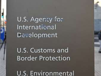 NYT: Οι ΗΠΑ κατέστρεψαν αντισυλληπτικά αξίας 10 εκατ. δολ. που προορίζονταν για αναπτυσσόμενες χώρες