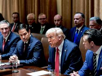 ΗΠΑ: Το σχέδιο προϋπολογισμού για το 2026 του Ντόναλντ Τραμπ προβλέπει περικοπές δαπανών και δίνει προτεραιότητα στην άμυνα