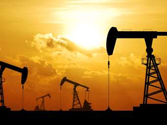 Έβδομη ανοδική συνεδρίαση για το αργό, κατρακύλησε το φυσικό αέριο