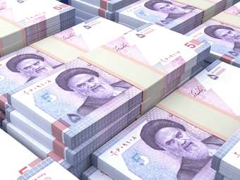 Σε ιστορικό χαμηλό έναντι του δολαρίου το ιρανικό ριάλ