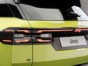 Η Jeep αποκάλυψε ποια έκδοση του νέου Compass θα έχει τετρακίνηση