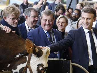Επεισοδιακή παρουσία Μακρόν στο Αγροτικό Σαλόνι
