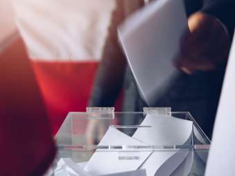 Πολωνικές εκλογές: Ναβρότσκι κερδίζει, Τουσκ καλεί σε ψήφο εμπιστοσύνης, Τραμπ συγχαίρει