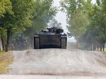 Ελληνική αμυντική βιομηχανία: Τι ζητά για να μη μείνει πίσω στην κούρσα των εξοπλισμών