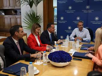 Επίσκεψη Κ. Μητσοτάκη στο υπουργείο Υγείας