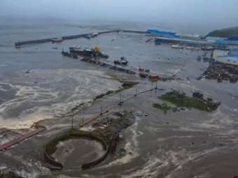 Κύμα τσουνάμι έως και 5 μέτρα στις ακτές της Ρωσίας μετά τον ισχυρό σεισμό