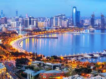 Bloomberg: Πώς το Αζερμπαϊτζάν χρησιμοποιεί ακόμη έναν περιορισμό για τον κορονοϊό για να τονώσει την οικονομία του