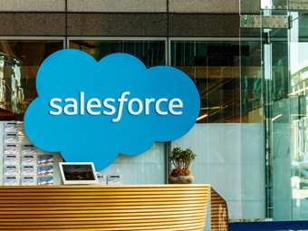Η Salesforce θα απολύσει περίπου 700 εργαζομένους