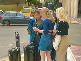 Το χαρτζιλίκι περνά στην οθόνη - Νέες συνήθειες για τη νέα γενιά