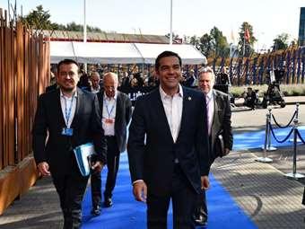 Αλ. Τσίπρας - Ν. Παππάς: Από καρδιακοί φίλοι πολιτικοί εχθροί ελέω reloading